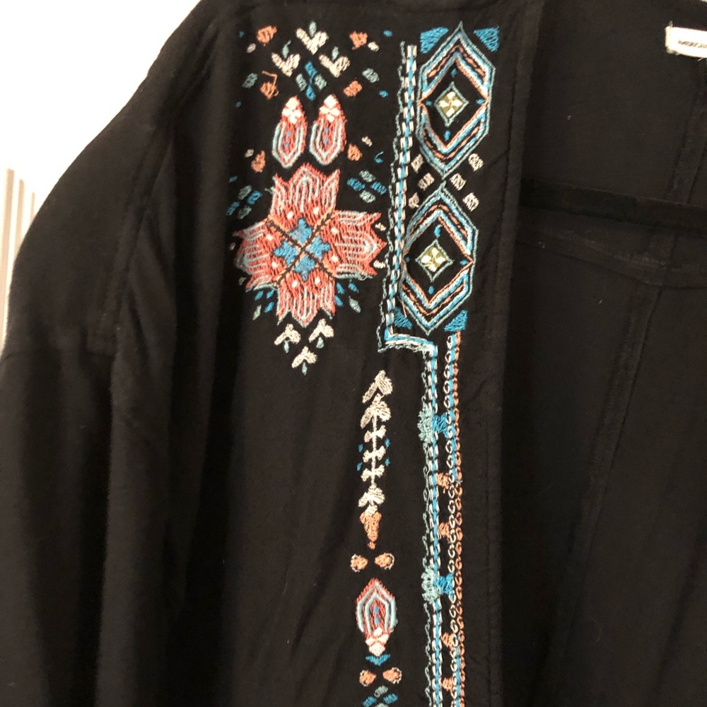 Cardigan - Picture 2 of 3